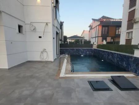 Villa For Sale In Altinkum, Didim 4 In 1 With Pool