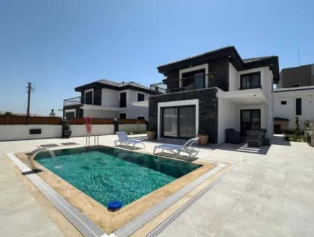 4 In 1 Fully Furnished Pool Detached Villa In Didim Efeler