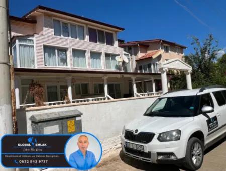 Didim Fevzipaşa, Mercimek Bölgesinde, Denize Sıfır Kocareis Sitesinde Satılık 3+1 Villa