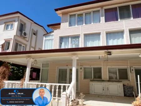 Didim Fevzipaşa, Mercimek Bölgesinde, Denize Sıfır Kocareis Sitesinde Satılık 3+1 Villa